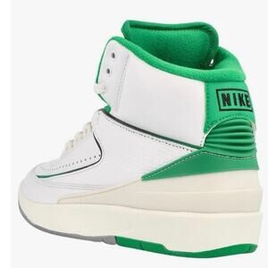 Air Jordan 2 Retro Big Kids' Shoes Size- 11.5 C great condition